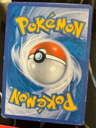 Carta Pokémon Umbreon VMAX No Holo 095/203