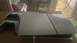 Playstation 5 con 2 controller