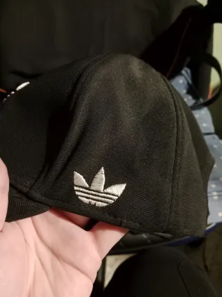 Gorra Adidas Negra