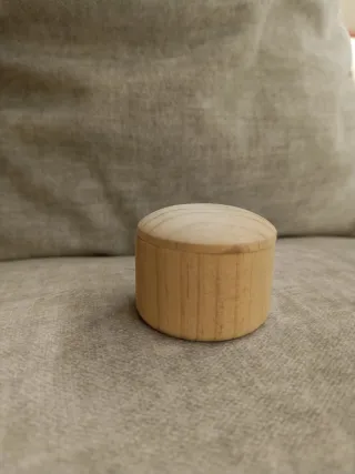 Cajita de madera para anillos