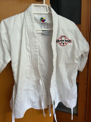 Kimono Karate Arawaza WKF 6 años