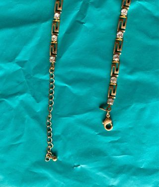 Conjunto Avon Gargantilla y Pendientes Oro