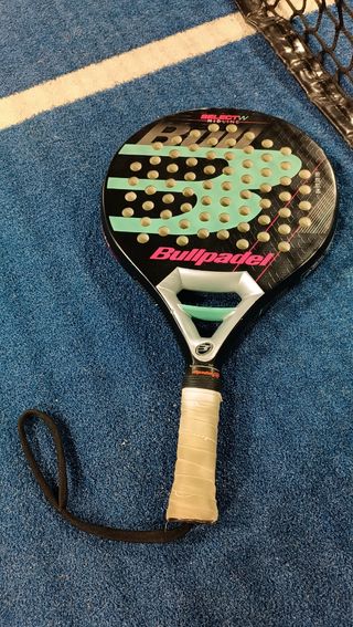 Pala de pádel mujer Bullpadel