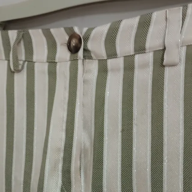 Pantaloni donna a righe beige e verdi