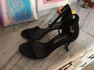 Sandalias de tacón negras Mango