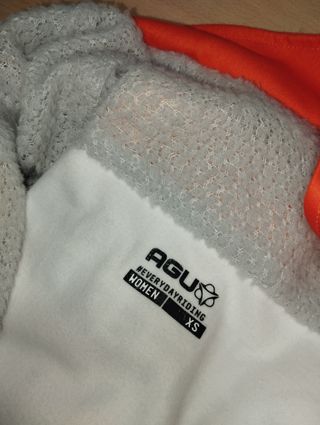 Chaqueta térmica de ciclismo AGU
Nueva!