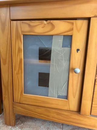 Mueble de madera para comedor