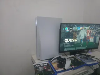 Consola PlayStation 5 Blanca y tele completo