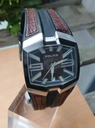 Reloj Police cuarzo tamaño grande 