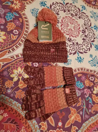 Conjunto Regatta Gorro y guantes