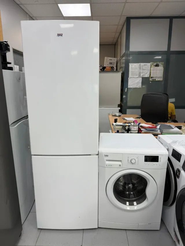 Pack Nevera 1,85m + Lavadora Beko 8kg