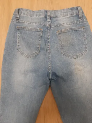 Pantalón vaquero campana T.36