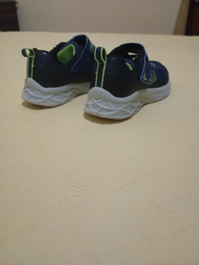 Zapatillas niño azul y verde.talla 30
