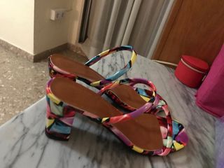 Sandalias tacón multicolor
