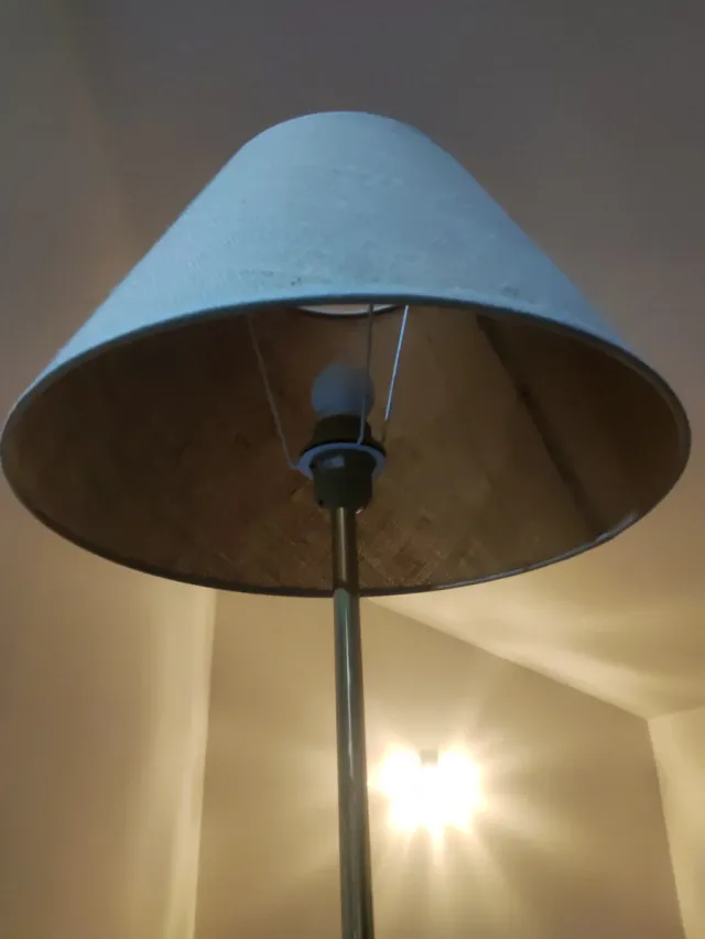 Lámpara de pie salón tela y metal