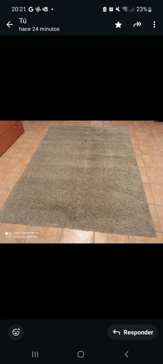 Alfombra grande marrón pelo largo