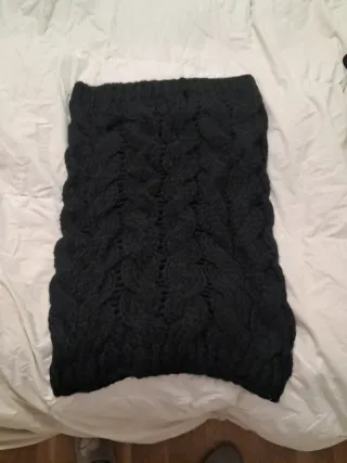 Cuello de lana trenzado negro