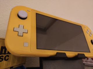 Nintendo Switch Lite Ed. Speciale