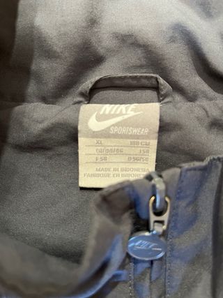 Chaqueta Nike Vintage Gris y Negra