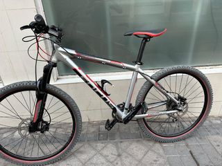 Bicicleta de montaña Focus de 26 pulgadas talla S 