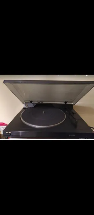 Equipo Hi-Fi: Amplificador, CD y Tocadiscos
