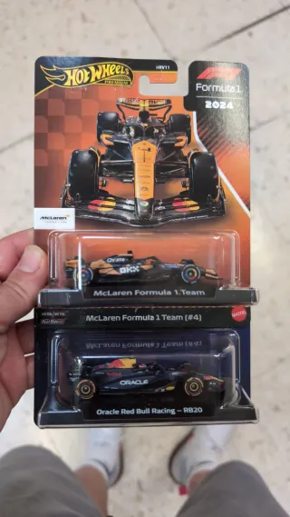 Hot Wheels F1 McLaren y Red Bull 2024