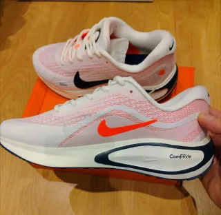 Nike Journey Run Talla 42