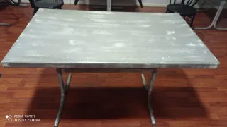 Mesa de bar metálica plegable