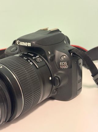 Canon EOS 100D + Objetivo 18-55mm
