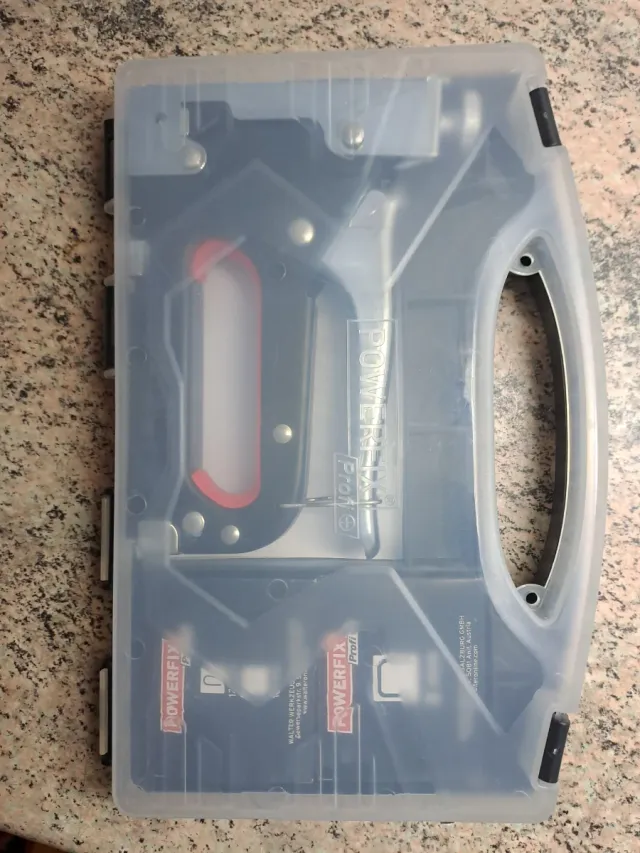 Grapadora Powerfix Profi con grapas