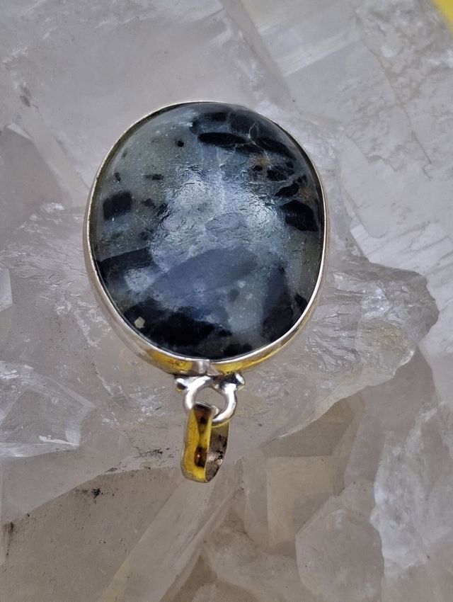 Colgante de Turmalina Negra en Plata de Ley