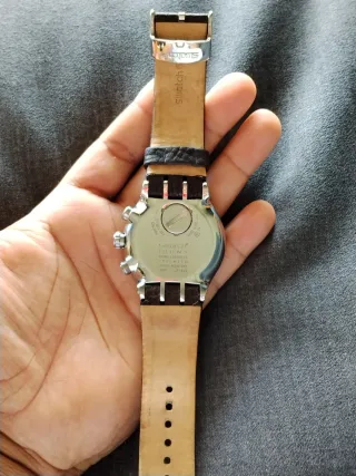 Reloj Swatch Cronógrafo Esfera rosa con blanco 