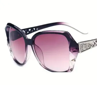 CON ETIQUETA. Gafas de sol degradads