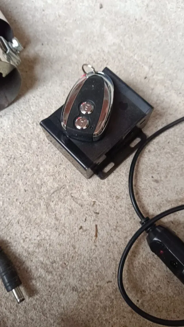 Valvola di scarico elettrica con controllo