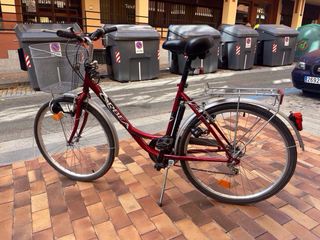 Bicicleta Orbea paseo con cesta