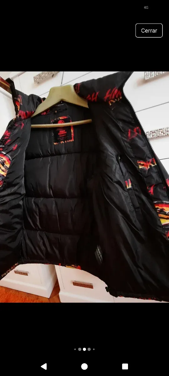 Chaqueta acolchada Pull and Bear Mortal Kombat XS