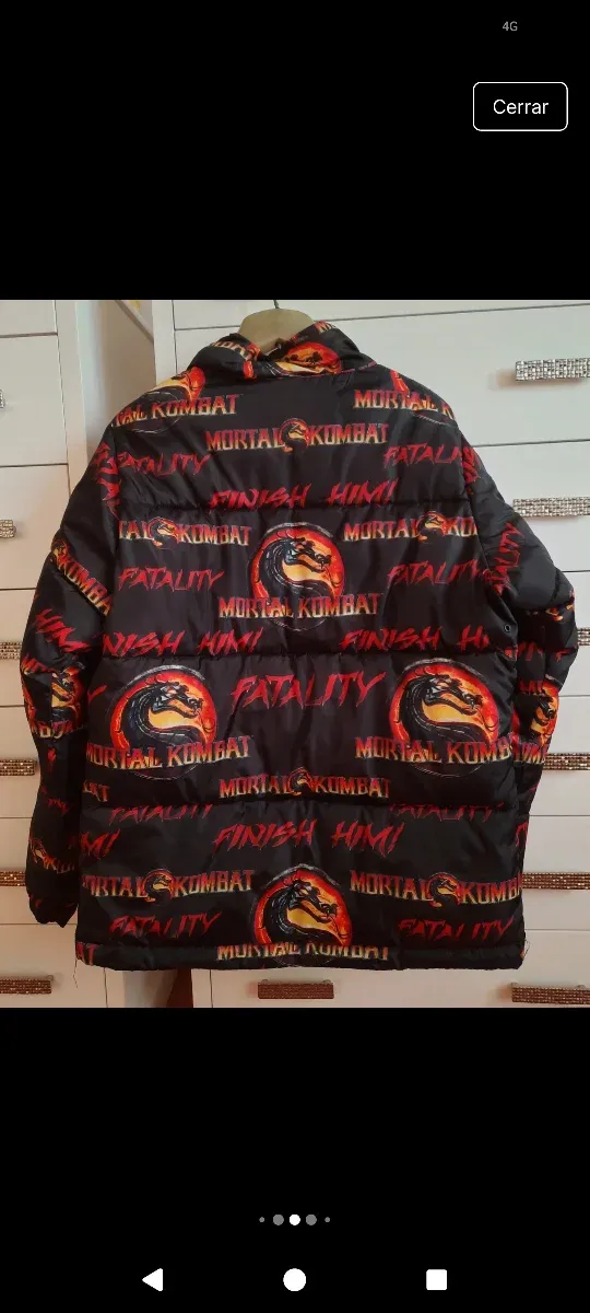 Chaqueta acolchada Pull and Bear Mortal Kombat XS