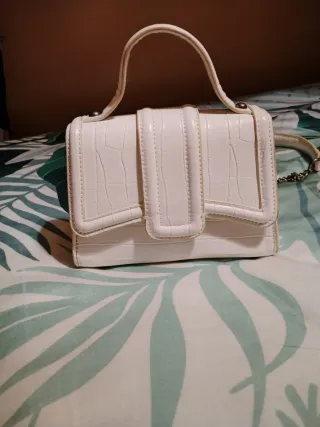 Bolso blanco Zara efecto piel cocodrilo