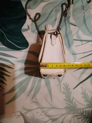 Bolso blanco Zara efecto piel cocodrilo