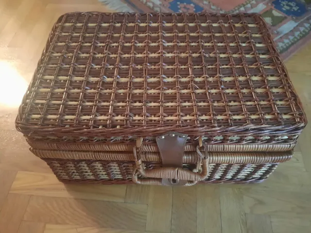 Cesta de picnic mimbre y cuero
