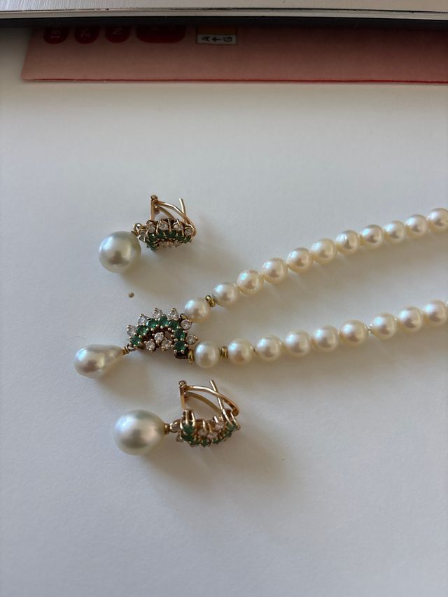 Conjunto Oro 18k con Perlas, Esmeralda y Diamantes