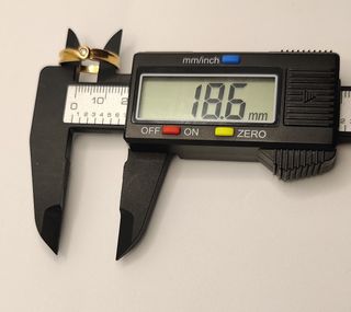 Solitario de oro de 18k circonita, 2.75 g, T-19.