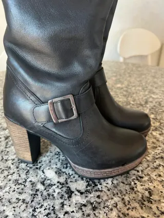 Botas altas de piel hasta la rodilla con tacón