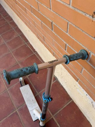 2 Patinetes infantiles
