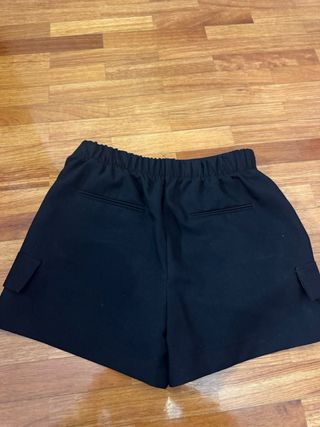 Falda pantalón Bershka negra T.38