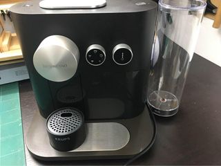 Cafetera Nespresso Krups Expert C80