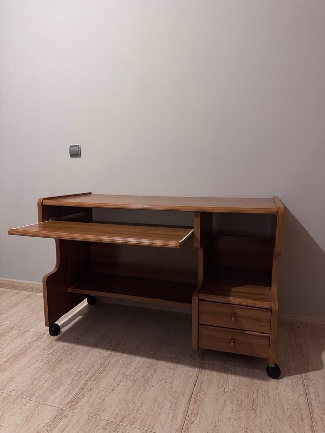 Escritorio madera con ruedas y 2 cajones