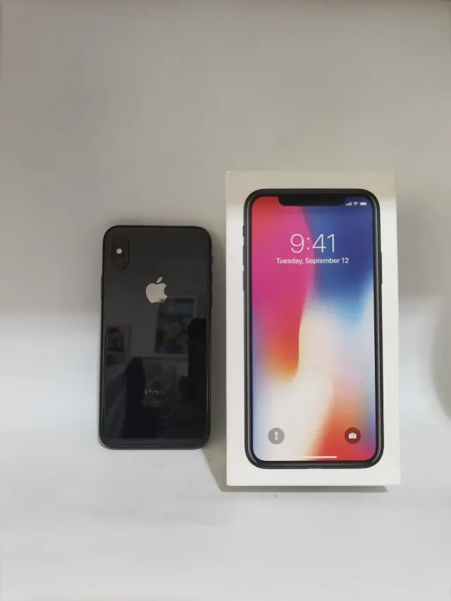 iPhone X, perfette condizioni, 100%, 64 GB, argento