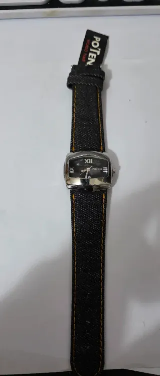 Reloj Potens Negro y Plateado