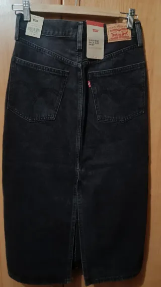 Falda Levi's vaquera negra
